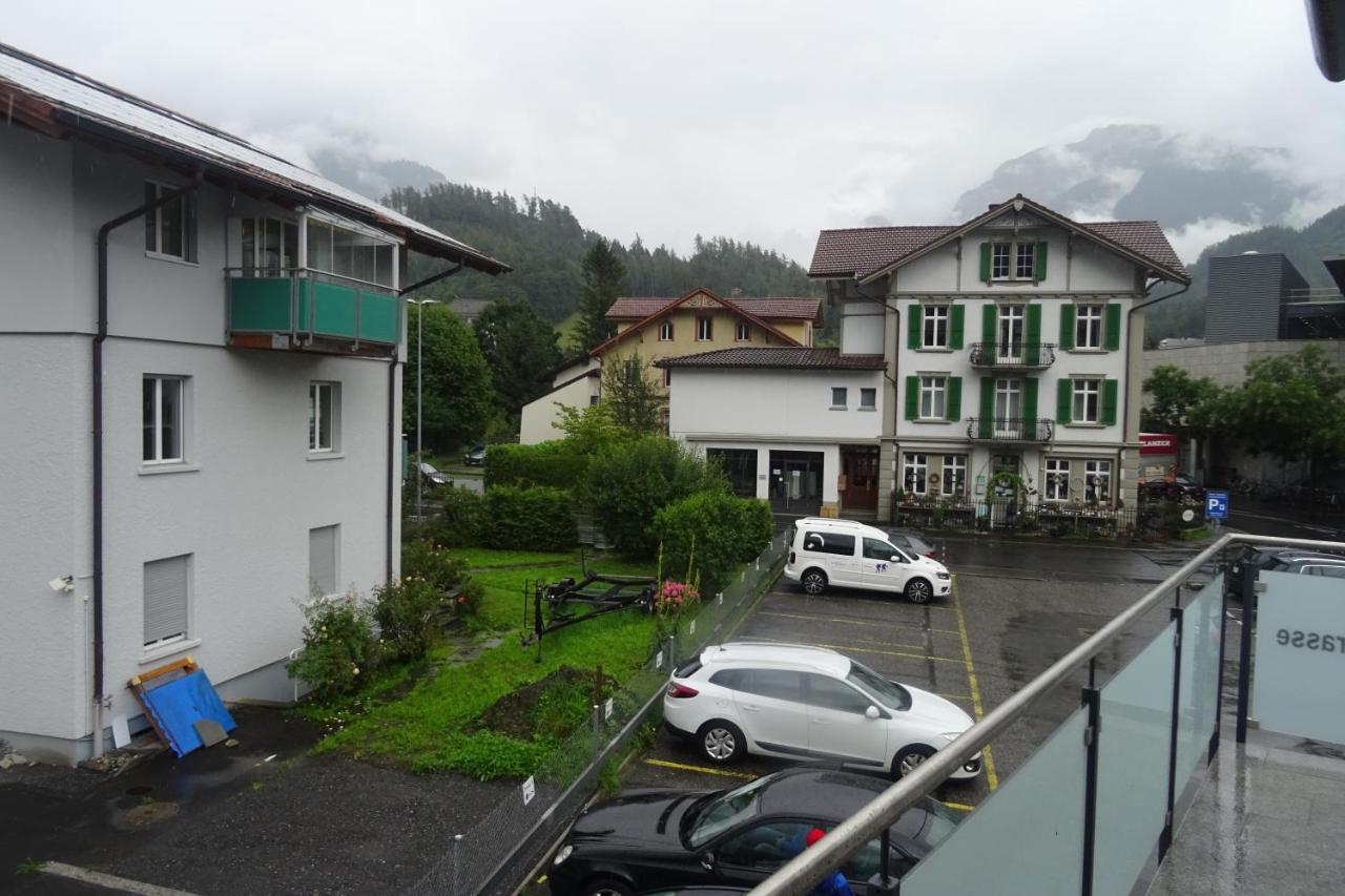 The Golf Apartments Interlaken Luaran gambar